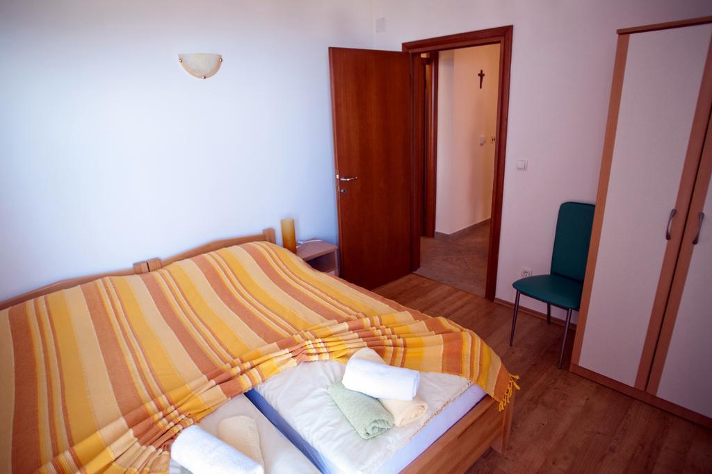 Apartments Marinic Primošten Pokoj fotografie